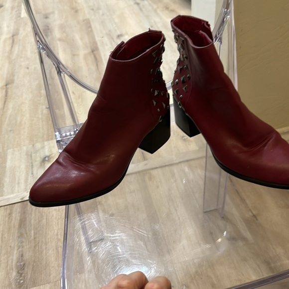 Circus by Sam Edelman Women's‎ Boots Studded Red Ankle Boots Size 9 - Picture 2 of 6